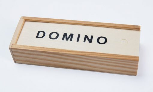 DOMINO I TRÄASK - Bild 2